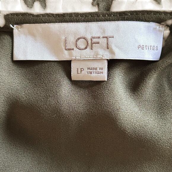 LOFT Women's Ruffle Scoop Tank in Olive Green-Size LP - Picture 5 of 5